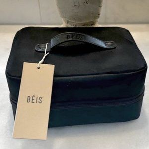 BEIS The Hanging Cosmetic Case IN BLACK